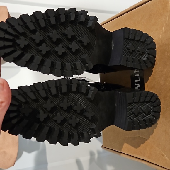 NEW Patent Leather Shiny Boots (Black) - Slowline - Picture 11 of 11